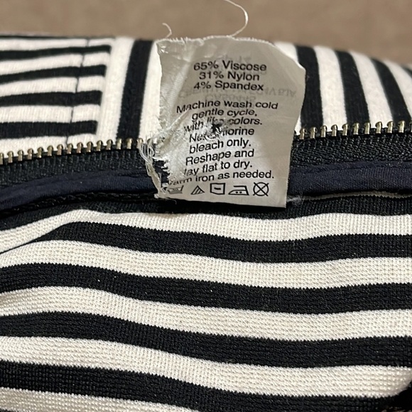 Madewell Ponte Swivel Stripe mini skirt size 0 - Picture 12 of 13